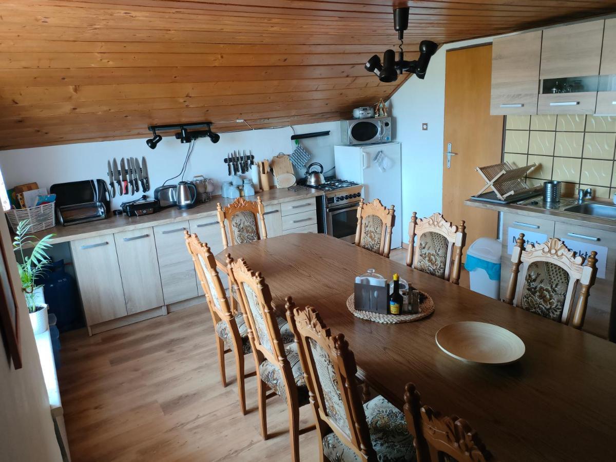 Pokoje Na Brzegu Lapsze Wyzne Exterior photo
